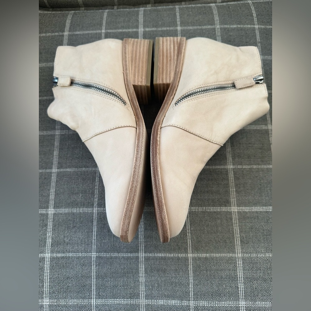 Eileen Fisher Billie Tumbled Nubuck Bootie Ankle Boots Women’s Size 8.5 Beige - Picture 8 of 11